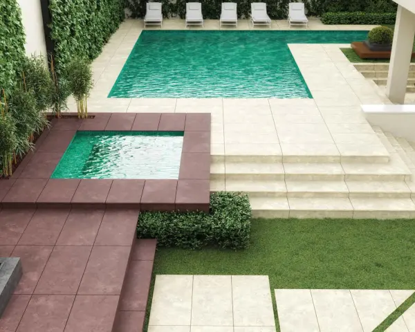 Elegante suelo de terraza exterior con piscinas, césped y escaleras.