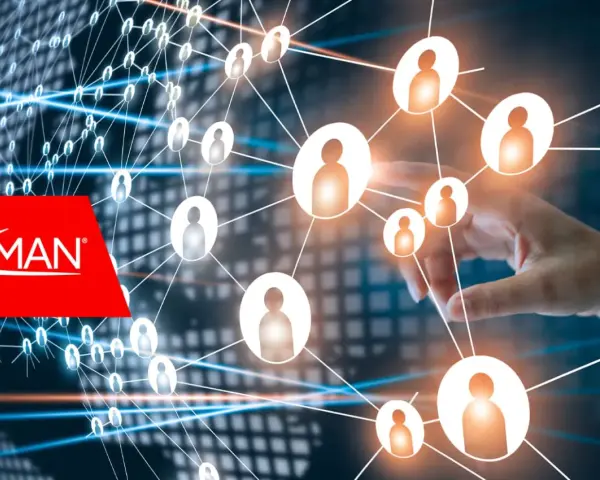 Logo 4MAN su sfondo di rete globale con icone di persone, che simboleggia il fare networking.