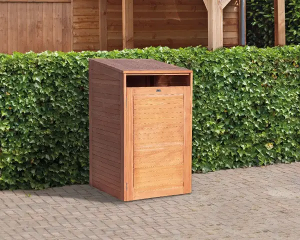 Cache poubelle bois à faire soi-même, discret et esthétique, pour un jardin impeccable.