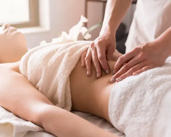 Masaż shiatsu co to? Poznaj jego korzyści i techniki działania