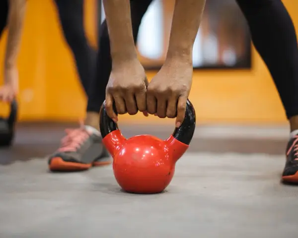 Twój pierwszy CrossFit: Jak zacząć, ile kosztuje i co musisz wiedzieć?