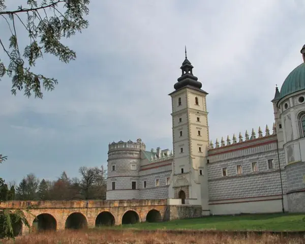 Krasiczyn atrakcje – odkryj najpiękniejsze miejsca i historie