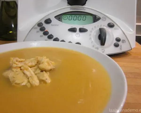 Sopa de pollo Thermomix: El secreto para un caldo delicioso y fácil