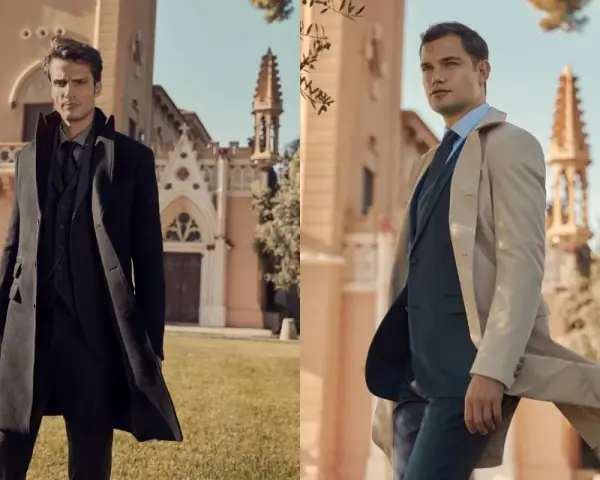 Hombres elegantes con abrigos largos, como gabardinas y abrigos de lana, posan frente a una mansión.