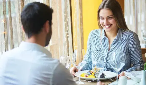 Co to jest randka i jak zbudować udane relacje emocjonalne