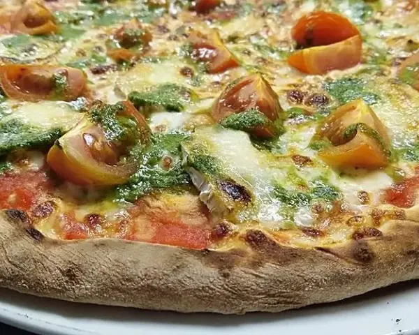 Pizzería Vulcano Granada: Locales, carta, ofertas y opiniones