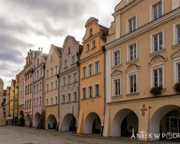Jelenia Góra: przewodnik po atrakcjach, zabytkach i Karkonoszach