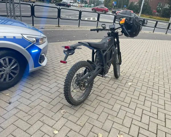 Motorower to pojazd silnikowy? Prawo mówi NIE! Poznaj obowiązki
