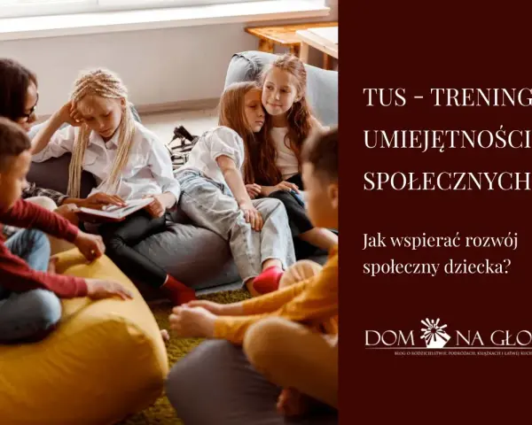 Dzieci uczestniczą w treningu umiejętności społecznych, ucząc się współpracy i komunikacji.