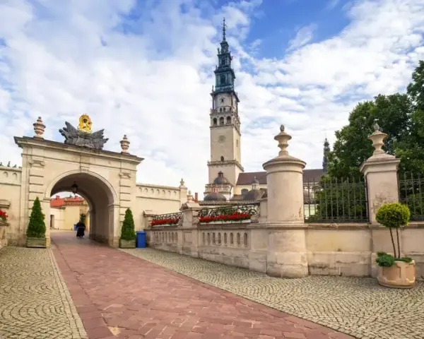 Częstochowa: atrakcje poza Jasną Górą? Odkryj jej nieznane oblicza!