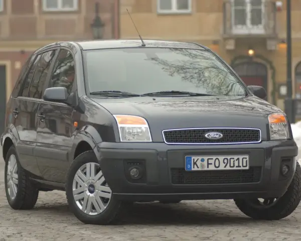 Ford Fusion pojemność baku – ile litrów zmieści się w zbiorniku?
