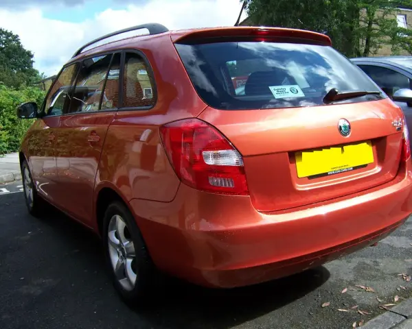 Skoda Fabia 2 pojemność baku - ile litrów paliwa naprawdę zmieścisz?