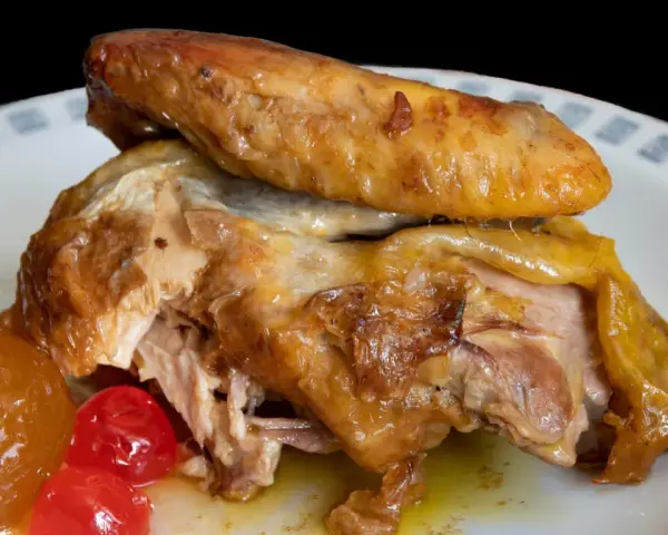 Indyk czy kurczak? Które mięso lżejsze? Kalorie, tłuszcz, dieta