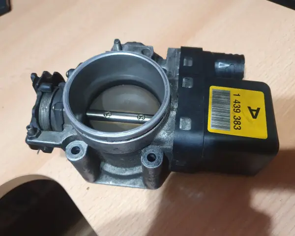 Przepustnica BMW z kodem błędu DTC P2620.