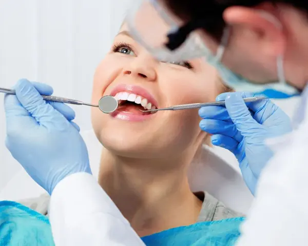 Jak zapisać się do dentysty na NFZ? Kompletny poradnik krok po kroku