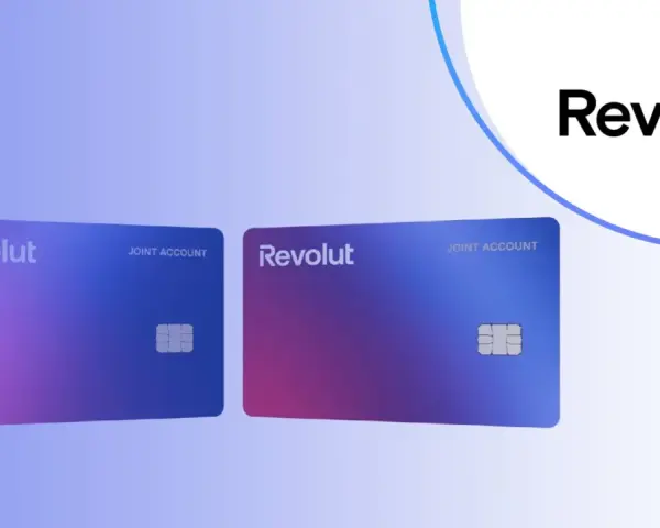 Dwie karty Revolut z napisem "JOINT ACCOUNT". Czy Revolut jest darmowy? Sprawdź sam!