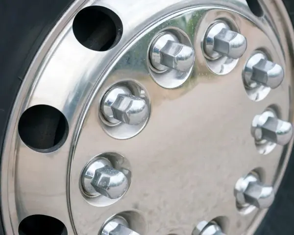 Jak dobrać śruby do felg aluminiowych? Poradnik krok po kroku