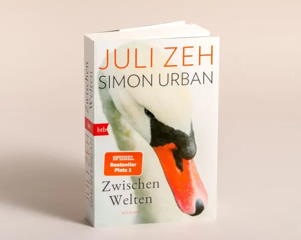 Buchcover "Zwischen Welten" von Juli Zeh und Simon Urban mit Schwanenmotiv und SPIEGEL-Bestseller-Siegel.