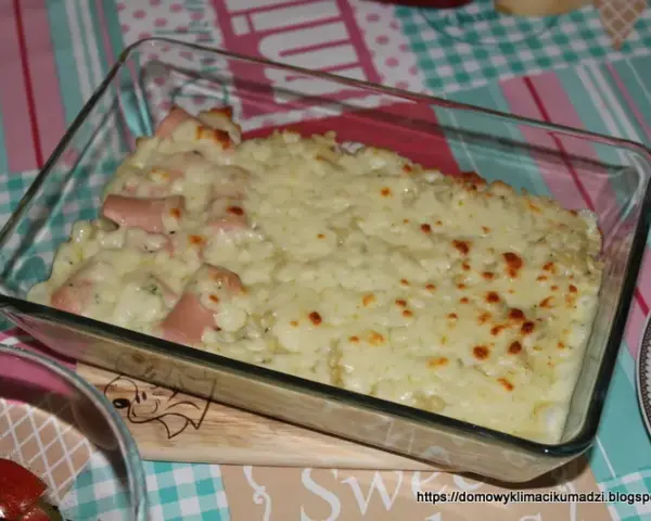 Szybka zapiekanka makaronowa: 3 przepisy na obiad w 30 minut!