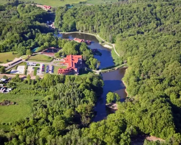 Gdzie z dzieckiem pomorskie: najlepsze atrakcje na rodzinne wakacje