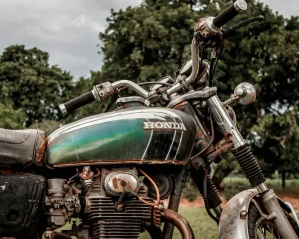 Czy motorower trzeba rejestrować? Sprawdź, aby uniknąć problemów prawnych