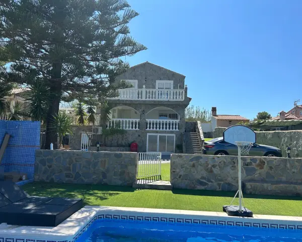 Chalet vacacional en Valencia: Tu guía experta para reservar seguro