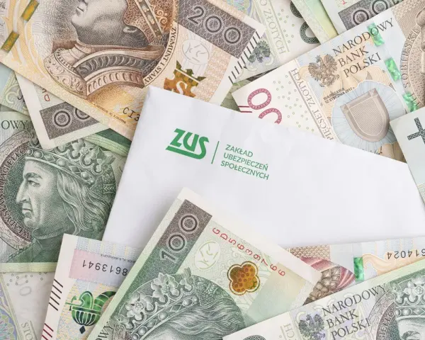 Zgłoszenie pracownika do ZUS: 7 dni i co dalej? Poradnik.
