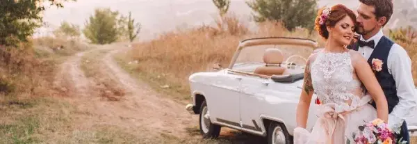 Ile kosztuje auto do ślubu? Sprawdź ceny i ukryte koszty wynajmu