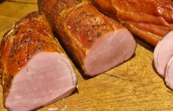 W jakiej temperaturze piec polędwiczki wieprzowe, aby były soczyste?