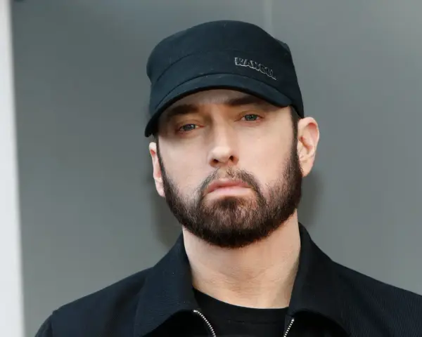 Co sądzi Eminem o Polakach? Prawda o jego opiniach i uczuciach
