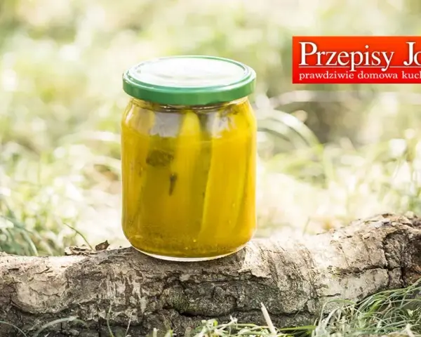 Jak zrobić chrupiące ogórki w curry? Sprawdzony przepis!