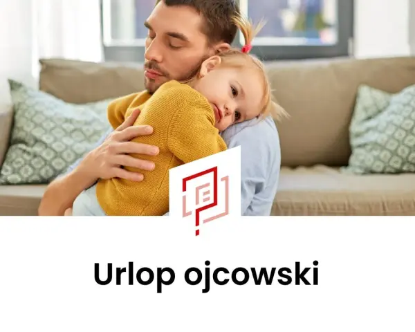 Ojciec tuli córkę, ciesząc się urlopem ojcowskim. To czas bliskości, podobny do urlopu tacierzyńskiego.