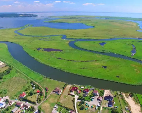 Ile wysp ma Świnoujście? Przewodnik po 44 unikatowych lądach
