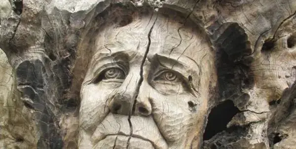 Rzeźby w drewnie: historia, techniki i gdzie je znaleźć