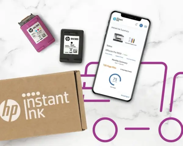 Pudełko z tuszami HP Instant Ink, obok kolorowy i czarny wkład, a na ekranie telefonu podsumowanie planu 100 stron.