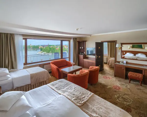 Ile kosztuje doba w Hotelu Gołębiewski? Ceny i pakiety