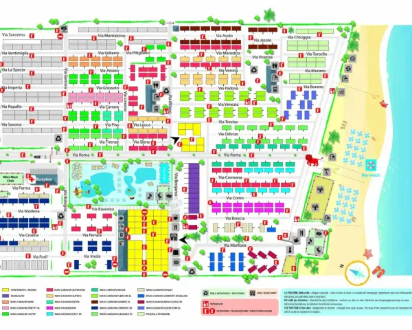Mapa **camping residence village** z podziałem na ulice i rodzaje zakwaterowania, z widokiem na plażę i morze.