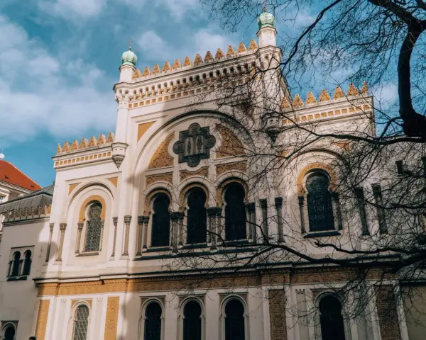 Ile kosztuje nocleg w Pradze? Poradnik jak nie przepłacić.