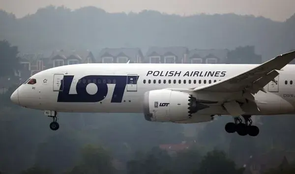 Ile trwa lot do Nowego Jorku? Odkryj czas przelotu i ukryte pułapki