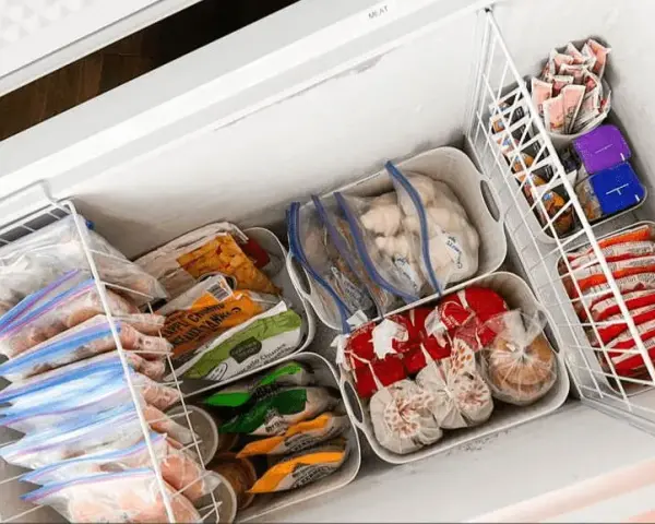 Zamrażarka idealna? Jak układać produkty dla świeżości i oszczędności