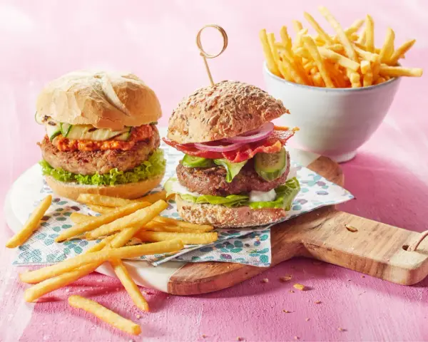 Co do burgera? Frytki, sałatki, sosy stwórz zestaw marzeń!