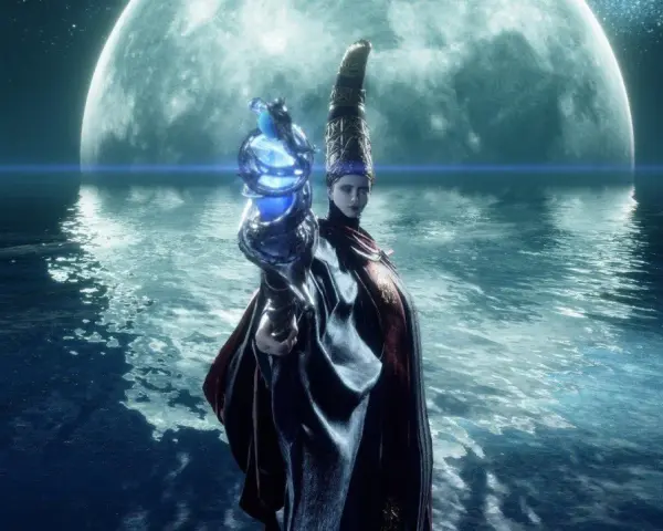 Renna, la hechicera de Elden Ring, sostiene un orbe azul brillante bajo una gran luna.