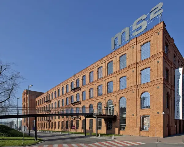 Muzeum sztuki w Łodzi ms2 – odkryj niezwykłe kolekcje i wystawy