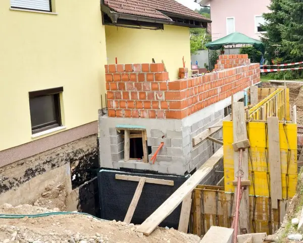 Jak zrobić fundament pod dom: unikaj najczęstszych błędów w budowie