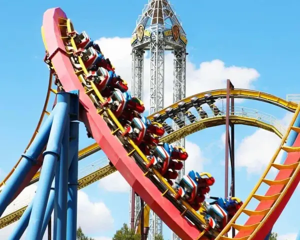 Parque Warner: Entradas, atracciones y trucos para tu día ideal