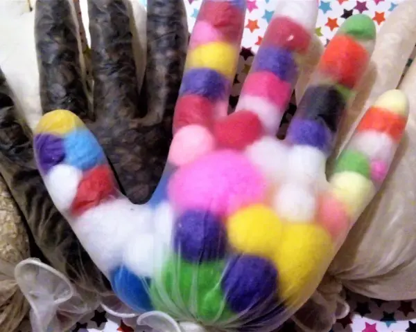 Jak zrobić zabawki sensoryczne? Proste DIY dla rozwoju dziecka