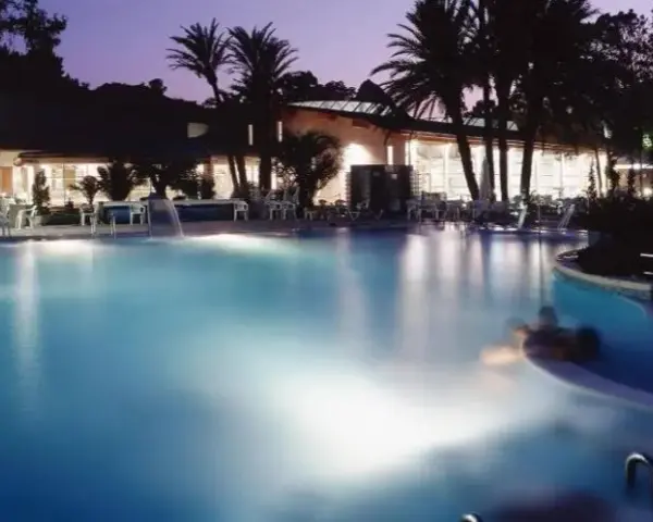 Hotel Levante Archena: Acceso directo al Balneario. ¿Es para ti?