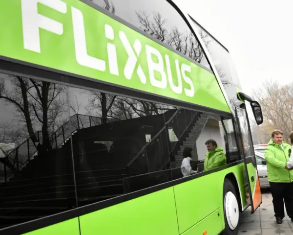 Flixbus Hala Olivia: Gdzie dokładnie jest przystanek? Uniknij pomyłki!