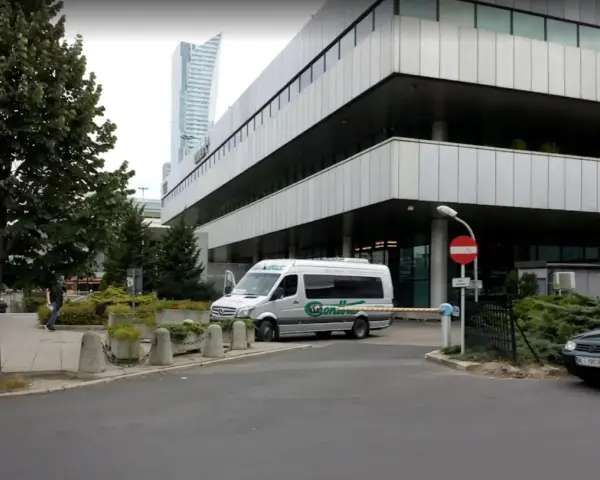 Contbus Warszawa: Skąd odjeżdża? Dokładny przewodnik Marriott