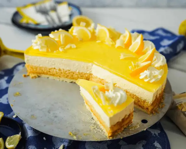 Erfrischende Zitronentorte, wie von Landfrauen gebacken. Ein köstliches Zitronentorte Rezept für den Sommer.